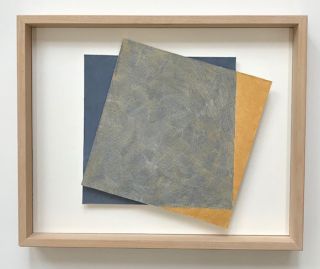 Babette Treumann  - Collage grijs goud -  cm 25x30 olie op doek in relief 