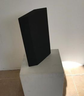Annemiek van Kollenburg - Intímità Prospettíva - 2001 -  cm36x18x9 - Keramiek